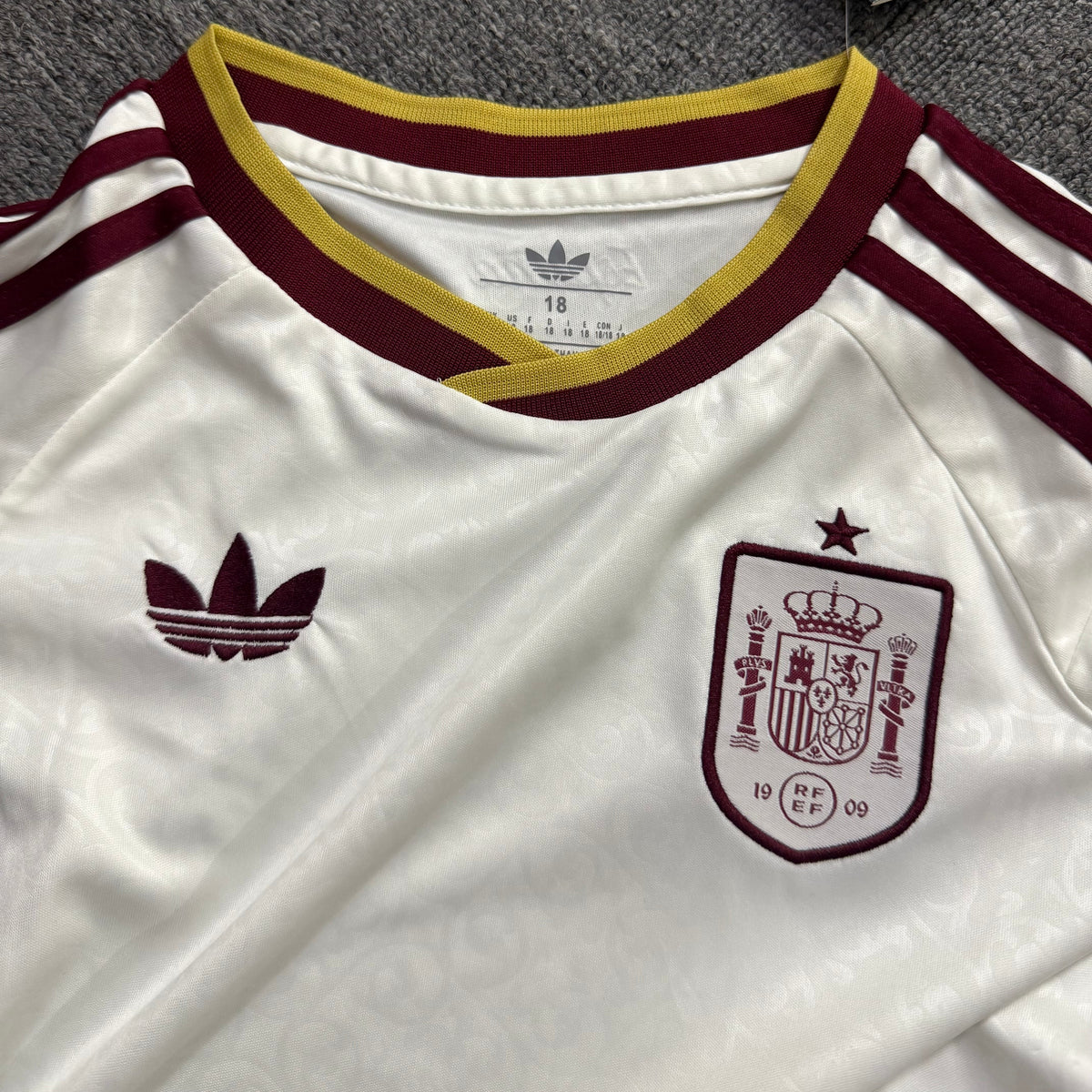 Uniforme Niño España Visitante 2026